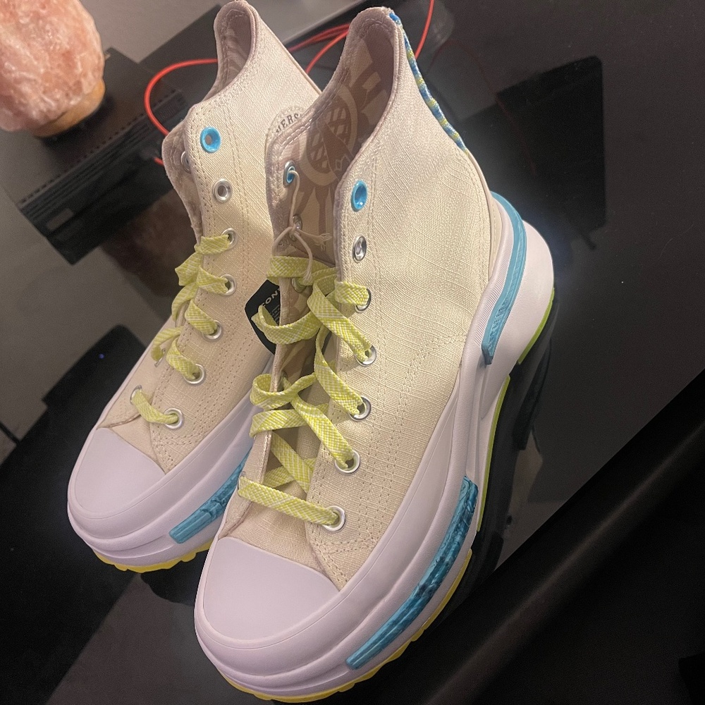 Woman shoes